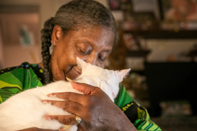 Client Lois with Pet Cat